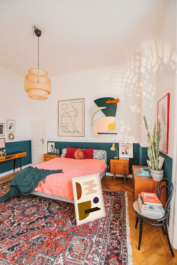 Mid Century Rugs: Colorful Living Room