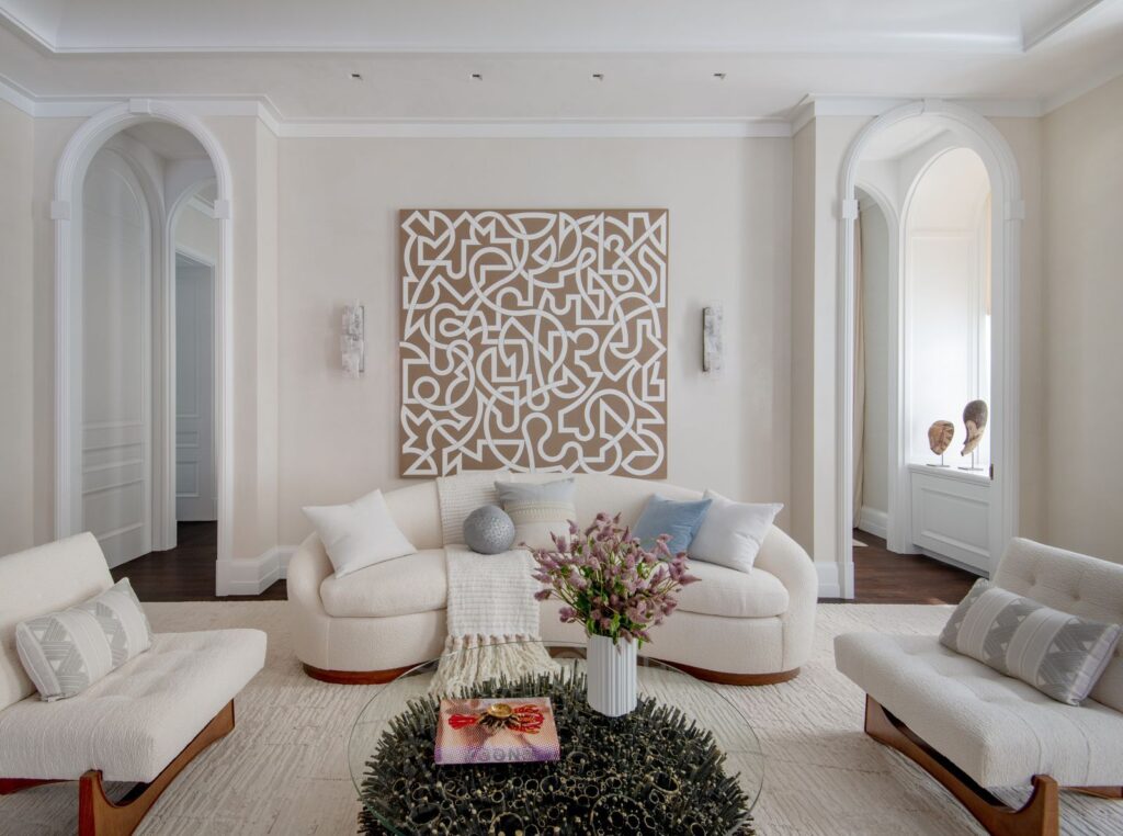 Classic Penthouse: Unveiling the Secrets of Luxury Living!