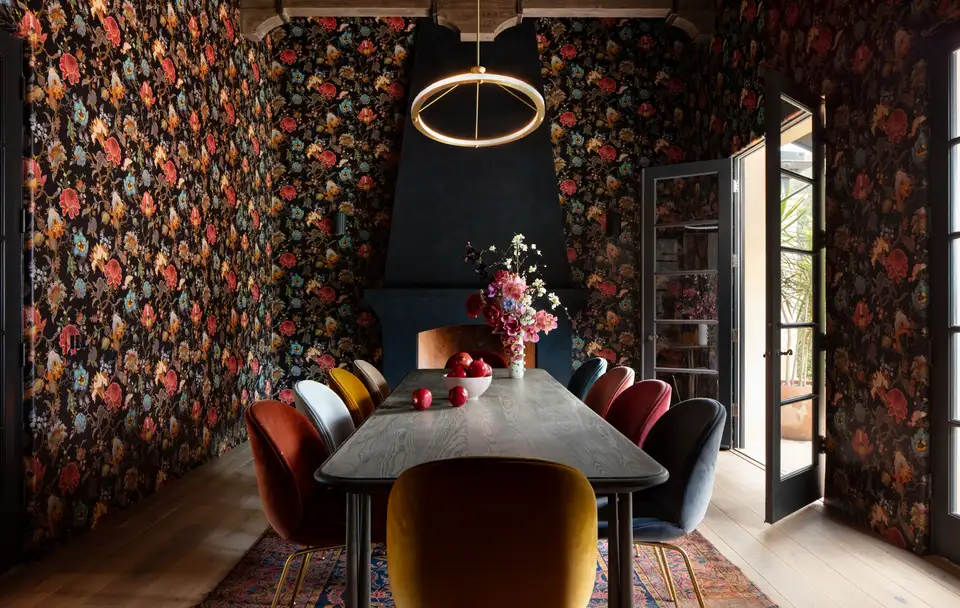 Contemporary Chic Decor