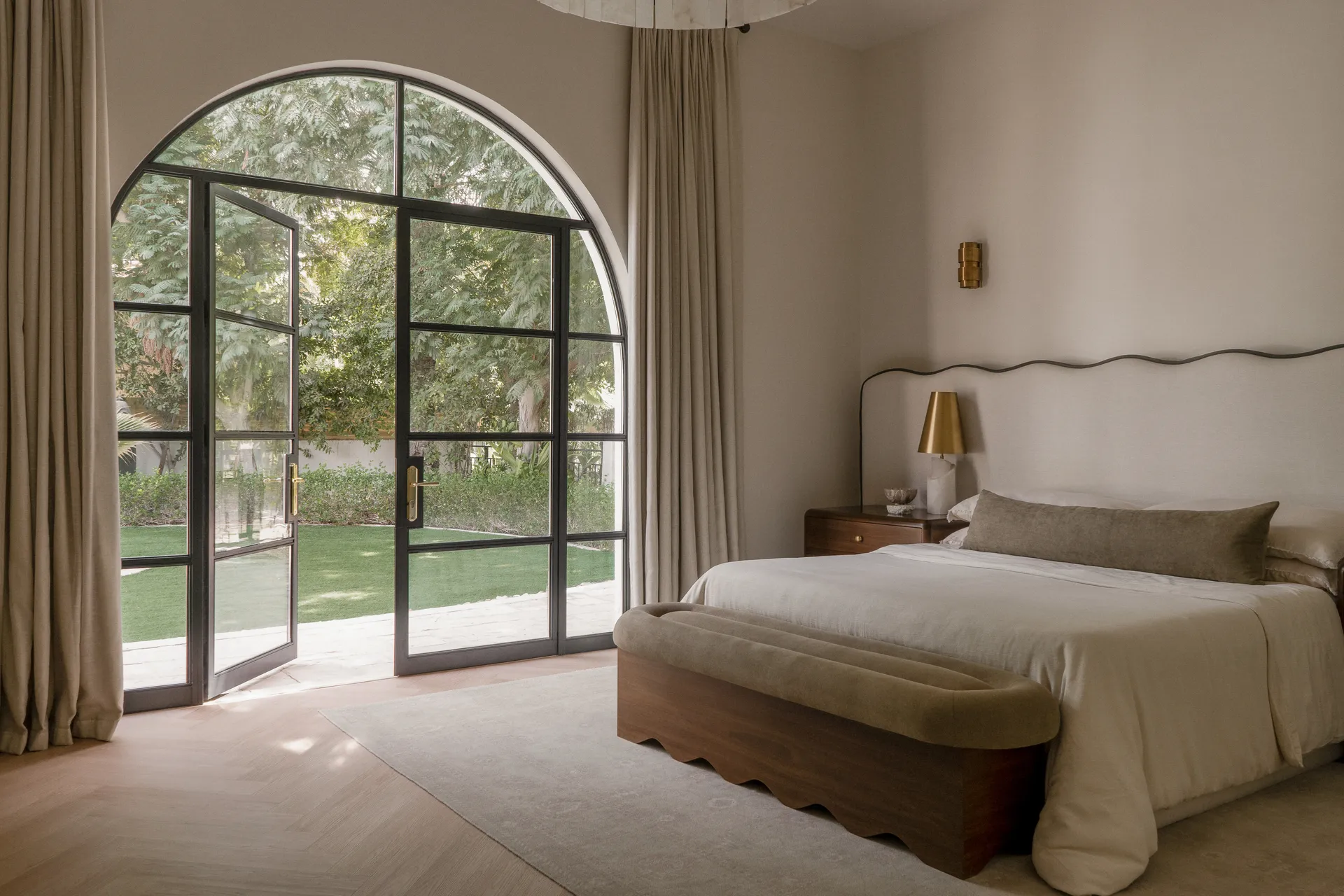 Embracing Mediterranean Style: A Dubai Villa Blending Light, Warmth, And Texture
