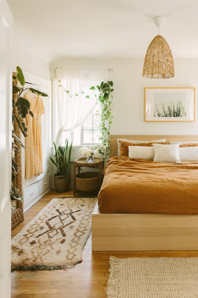 Boho Bedroom With Earth Tone By Black &Amp; Blooms