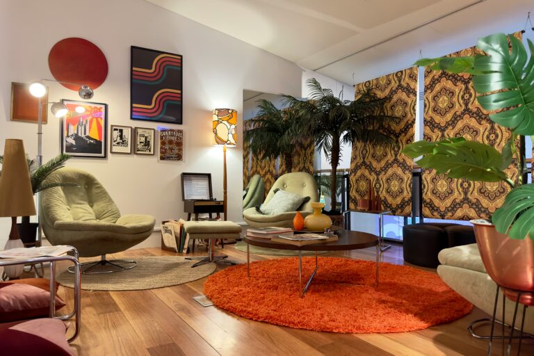 Round Rugs: 5 Brilliant Ideas On How To Place And Use Them.