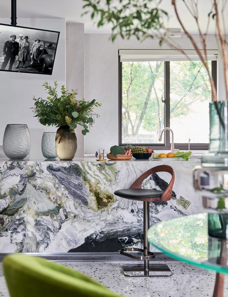 Blending Holiday Home Decor With Color And Texture