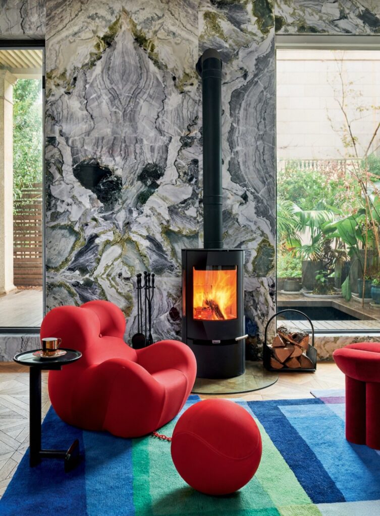 Blending Holiday Home Decor With Color And Texture, Unique Rug, Fire Place At A Living Room

