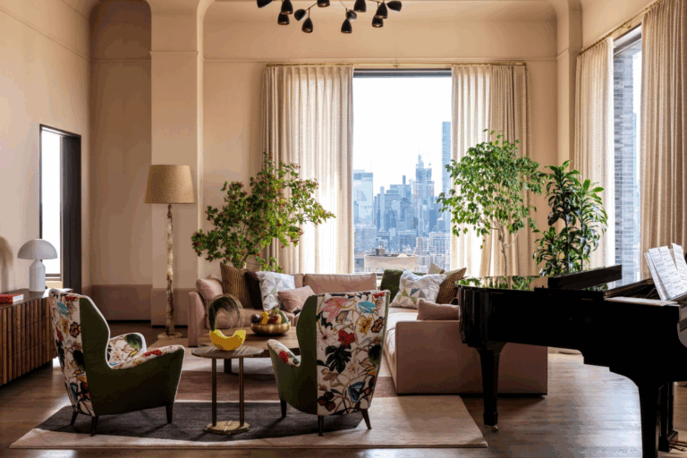 The Best 2025 Summer Colors For a Trendy And Lively Home